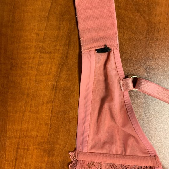 Victoria's Secret Bra - Picture 6 of 6